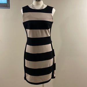 WOW stunning striped sheath